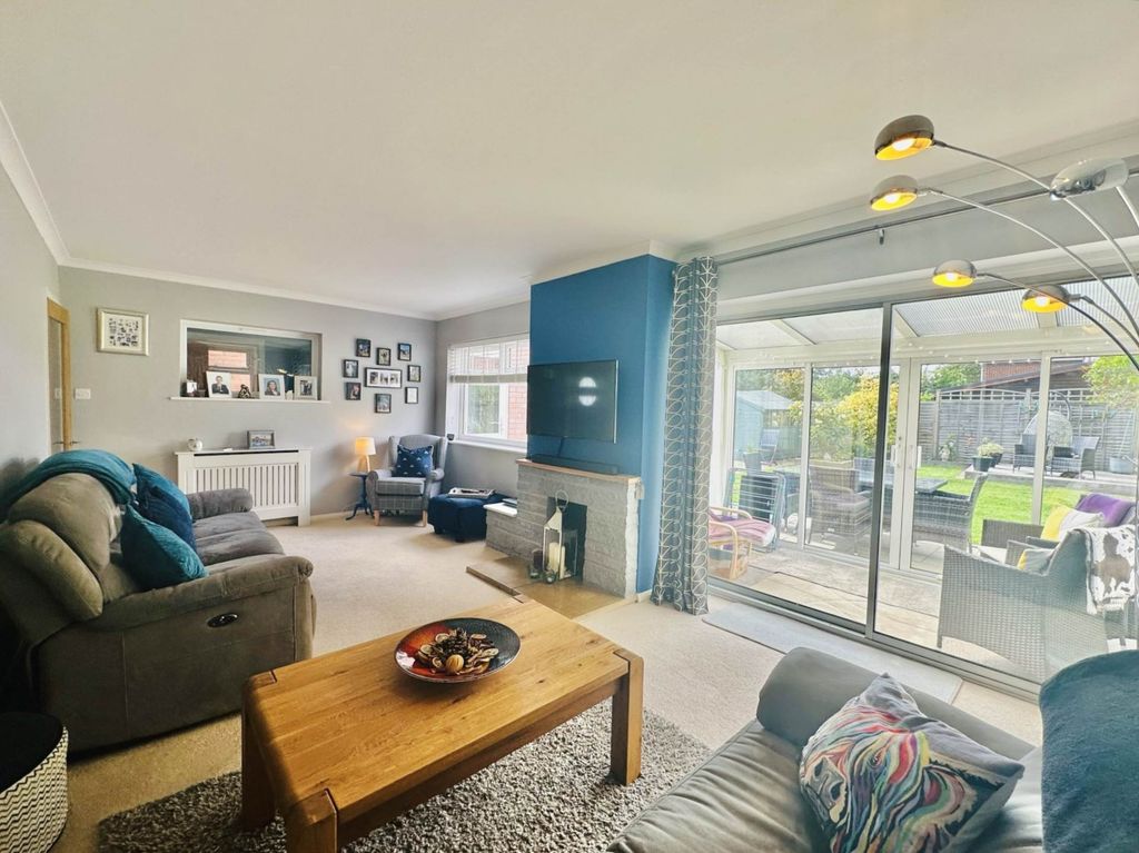 Property photo 3 of 16