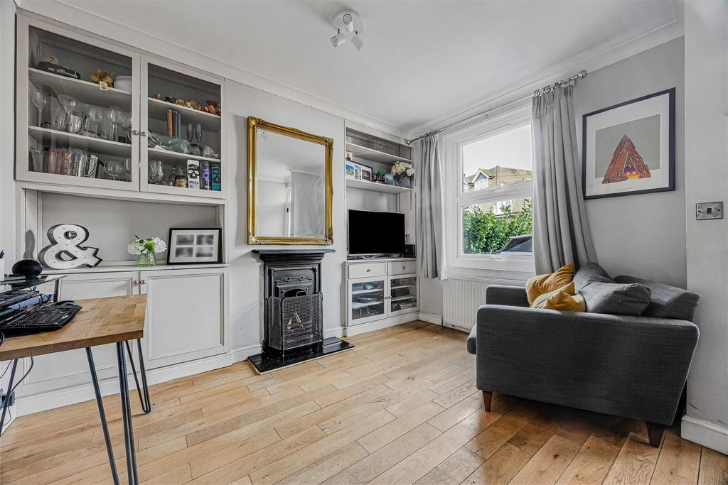 Property photo 2 of 17 Living Room