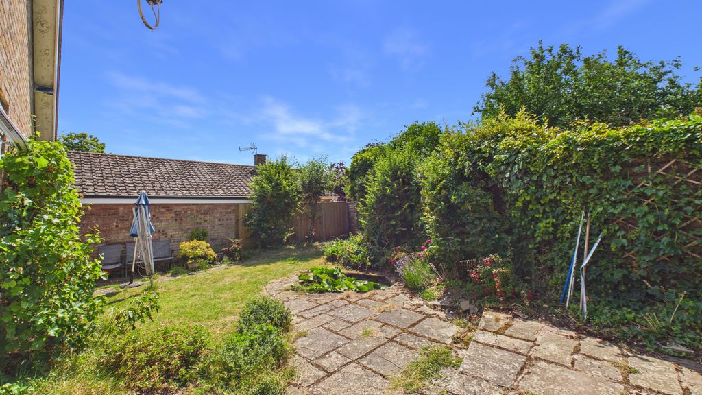 Property photo 3 of 9