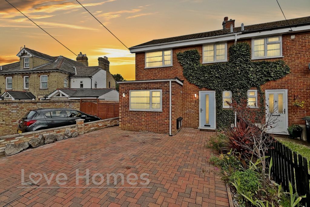 Property photo 1 of 17 4500681