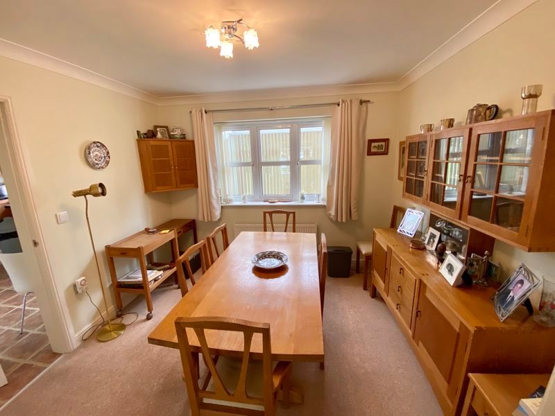 Property photo 3 of 16 Dining Room