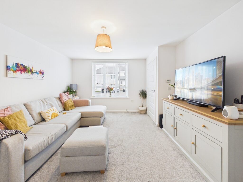 Property photo 3 of 22