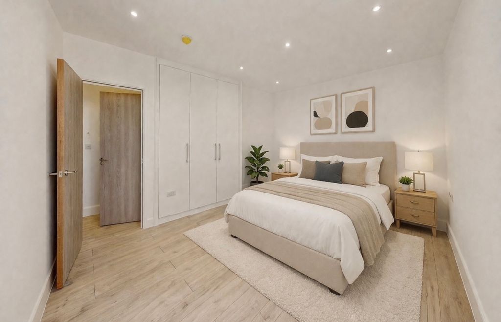 Property photo 2 of 6 Photo 3