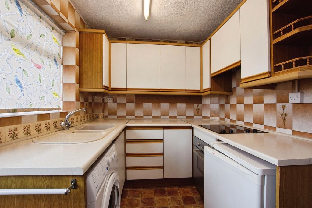 Property photo 3 of 15