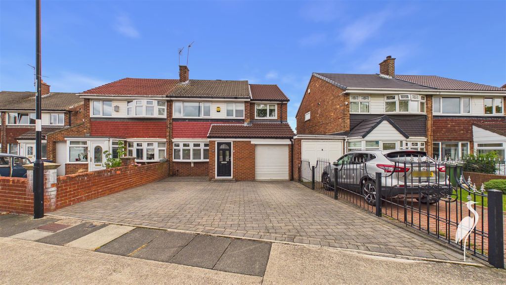 Property photo 1 of 35