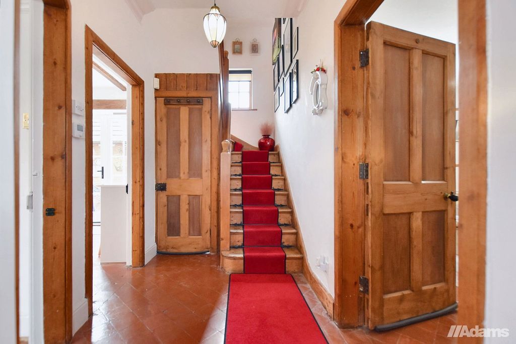 Property photo 3 of 39