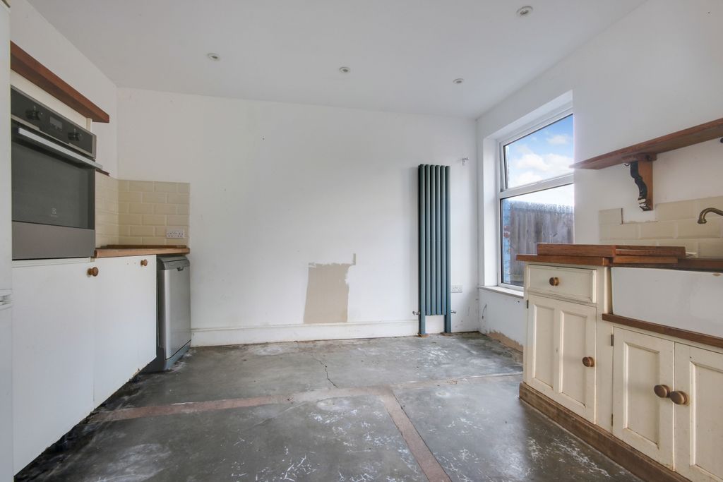 Property photo 2 of 12 Img_0045-Img_0047