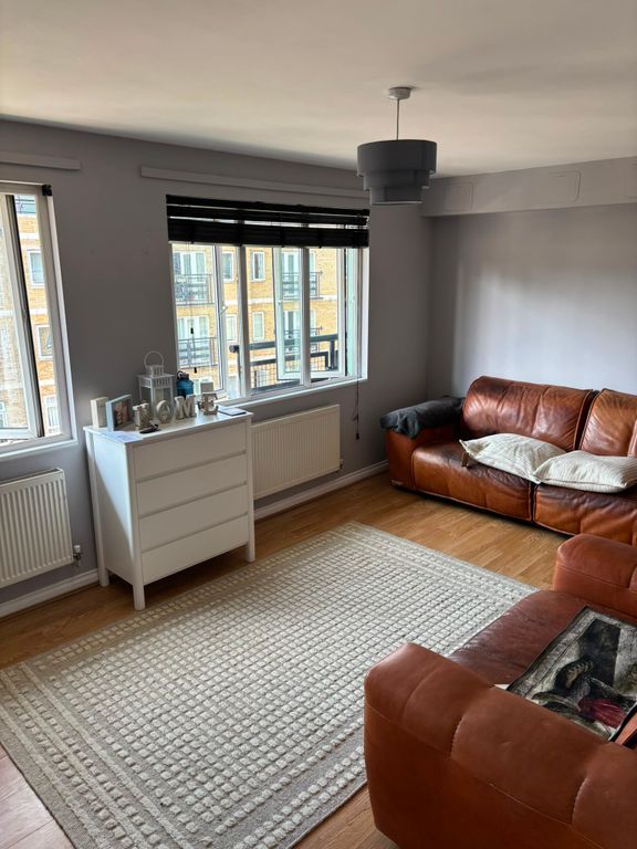 Property photo 1 of 8 1000279879