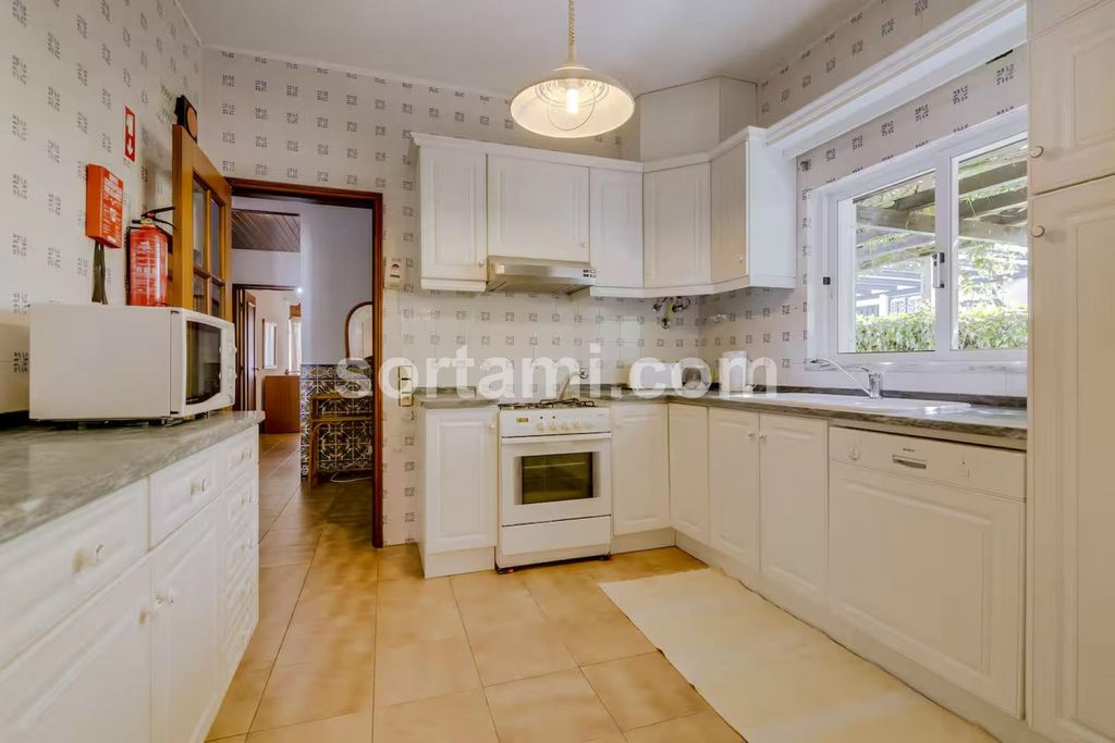 Property photo 3 of 26