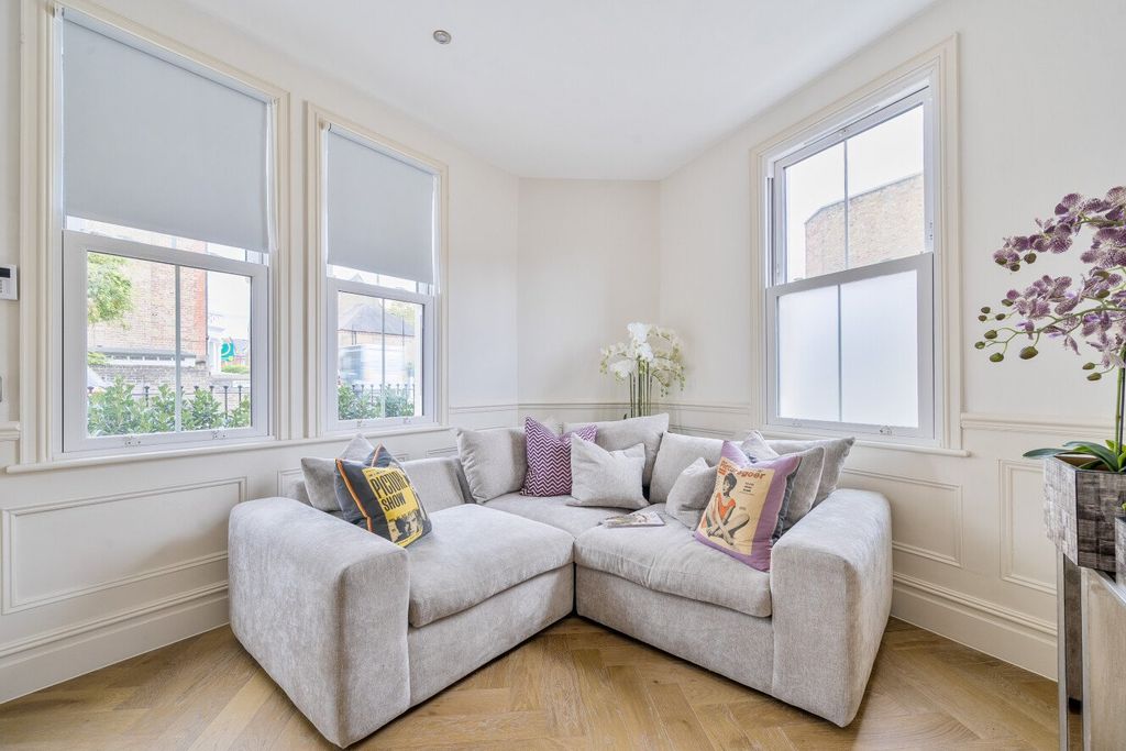 Property photo 3 of 26 Picture No. 90