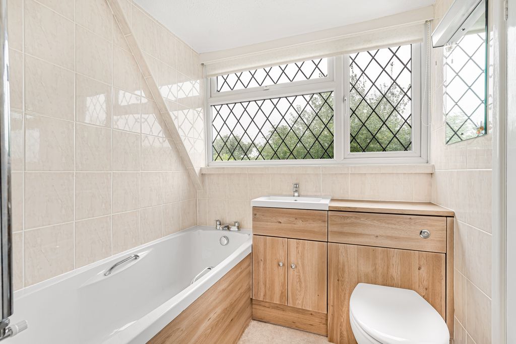 Additional image 15 of 2 bed semi-detached house for saleGloucester Close, Petersfield, Hampshire GU32