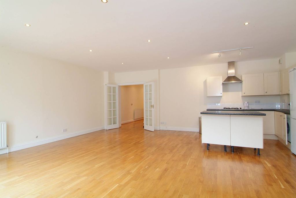 Property photo 2 of 5