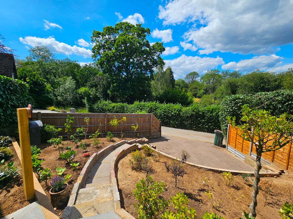 Property photo 2 of 29