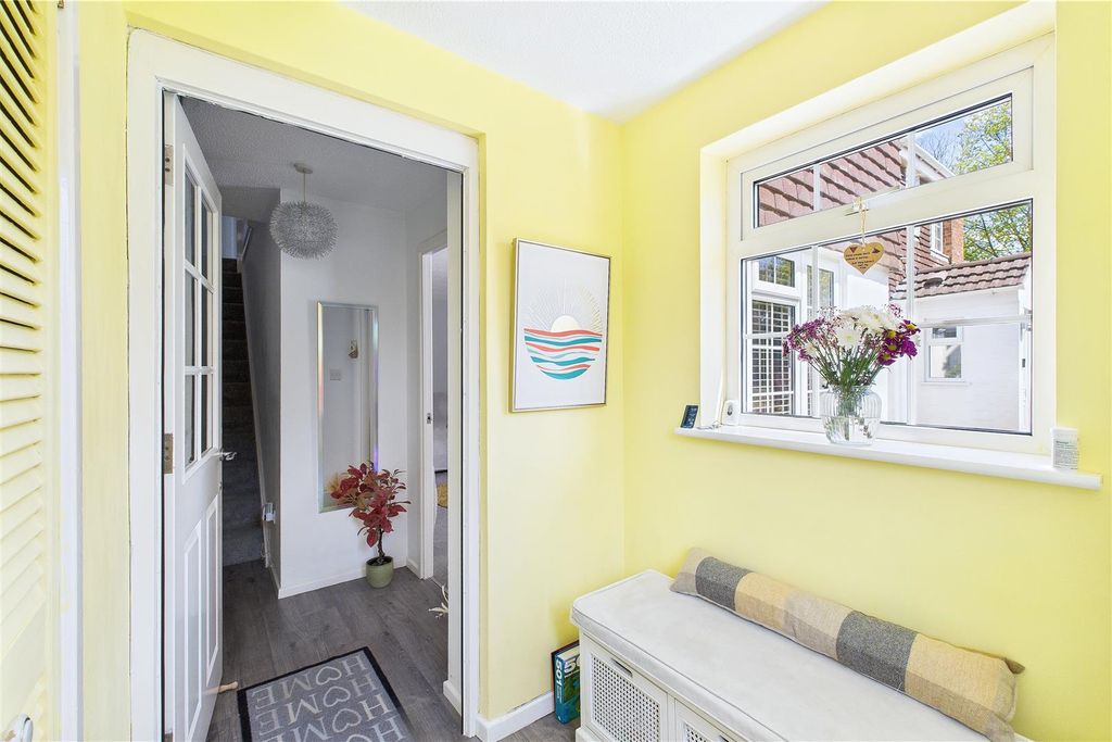 Property photo 3 of 16