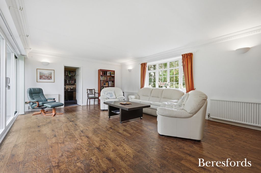 Property photo 2 of 22 Picture No. 47