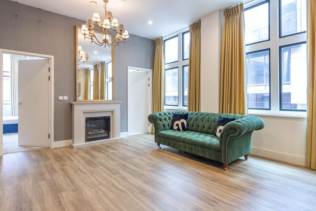 Property photo 1 of 19 Open Plan Living Area