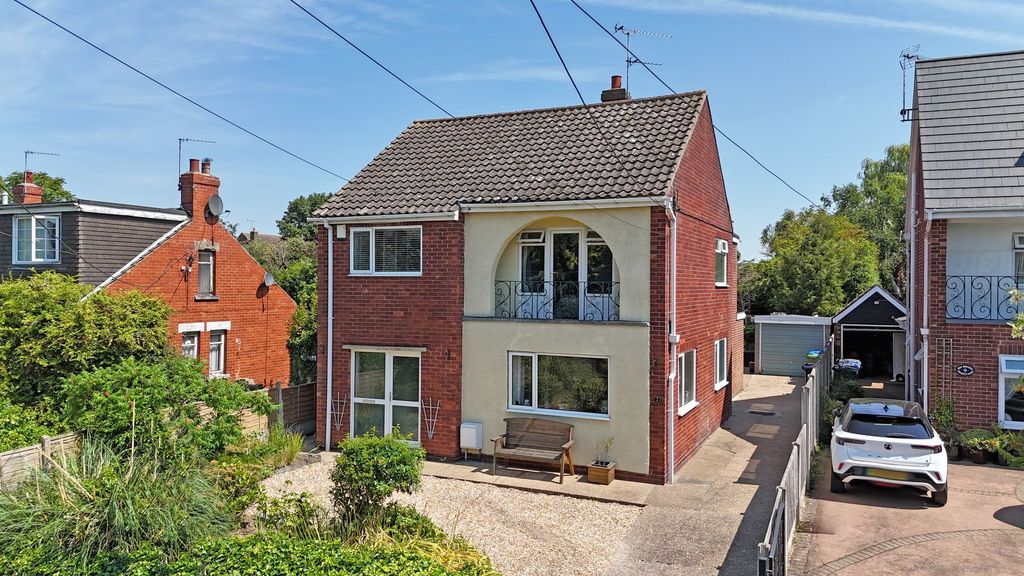 Property photo 1 of 31