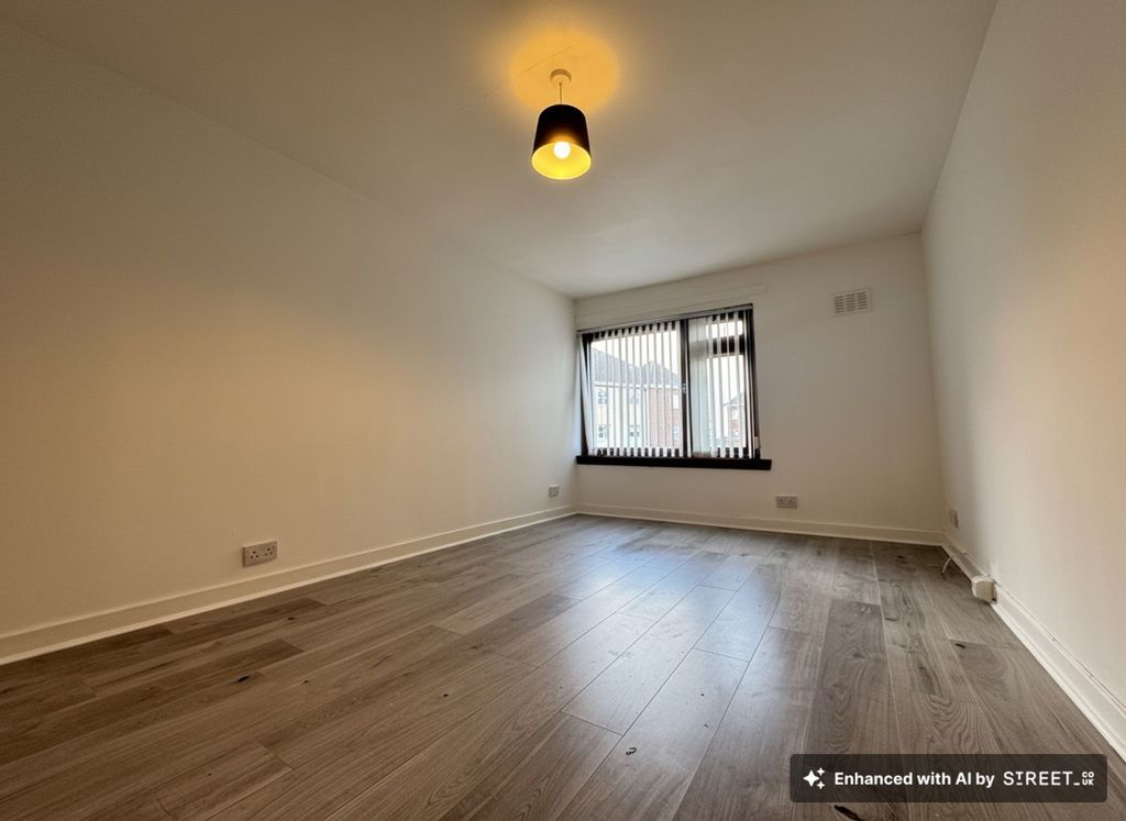 Property photo 3 of 10 Lounge