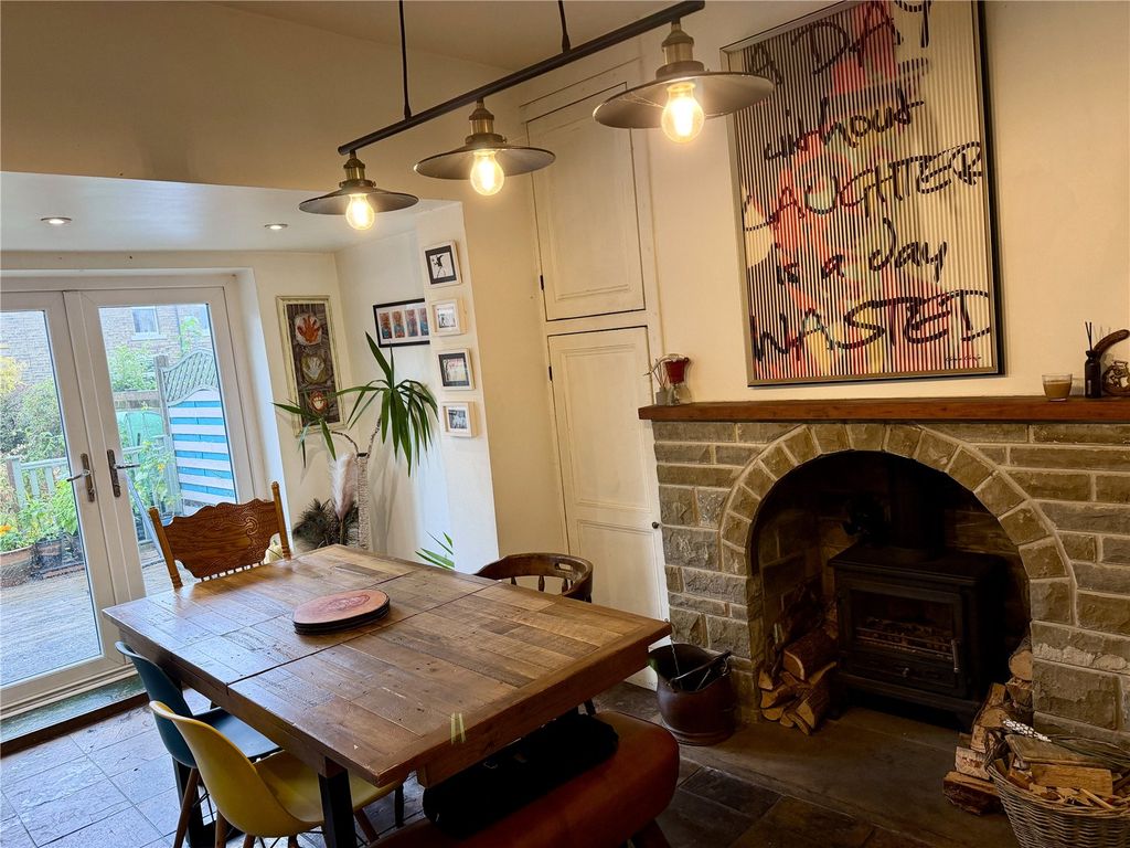 Property photo 3 of 18 Kitchen Dining Room