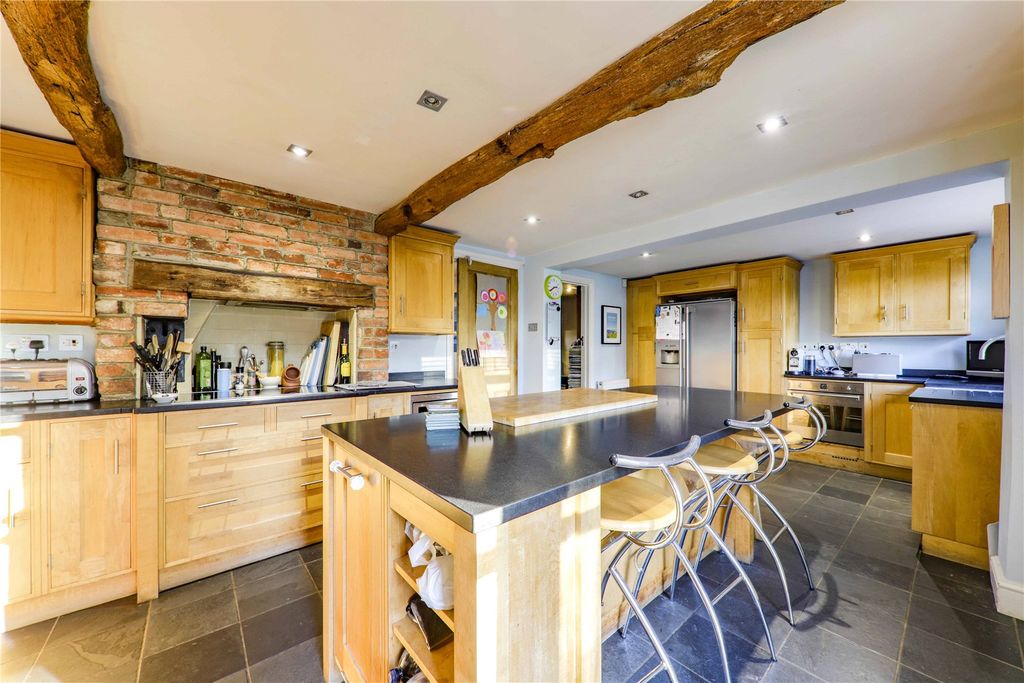 Property photo 3 of 16 Picture No. 25