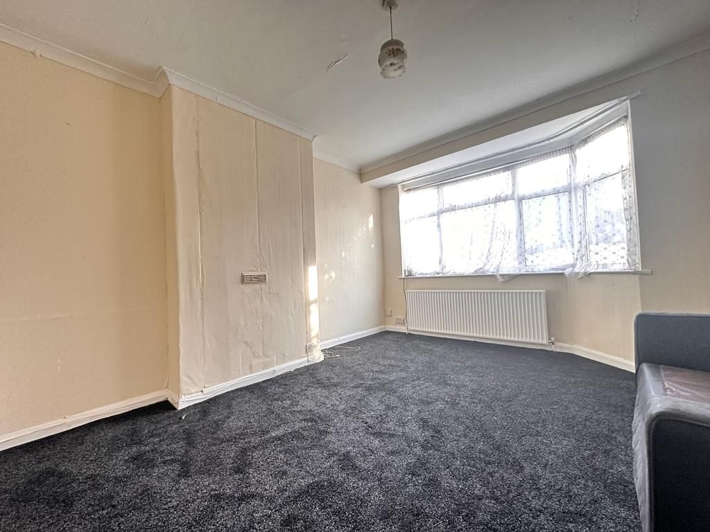 Property photo 1 of 4 Two Bedroom Maisonette To Rent