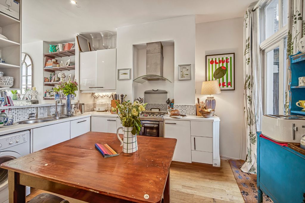 Property photo 3 of 10 Picture No. 06