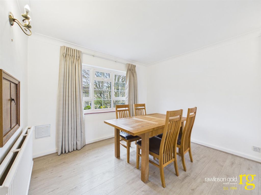 Property photo 2 of 10 Cam02900G0-Pr0334-Still001.Jpg