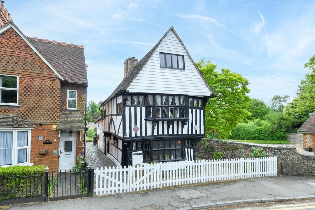 Property photo 1 of 34