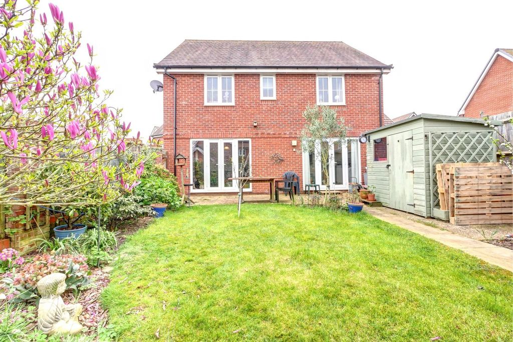 Property photo 3 of 25