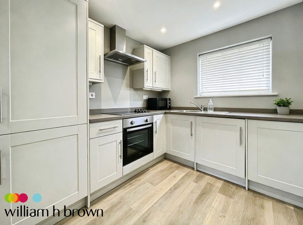 Property photo 3 of 5 Kitchen