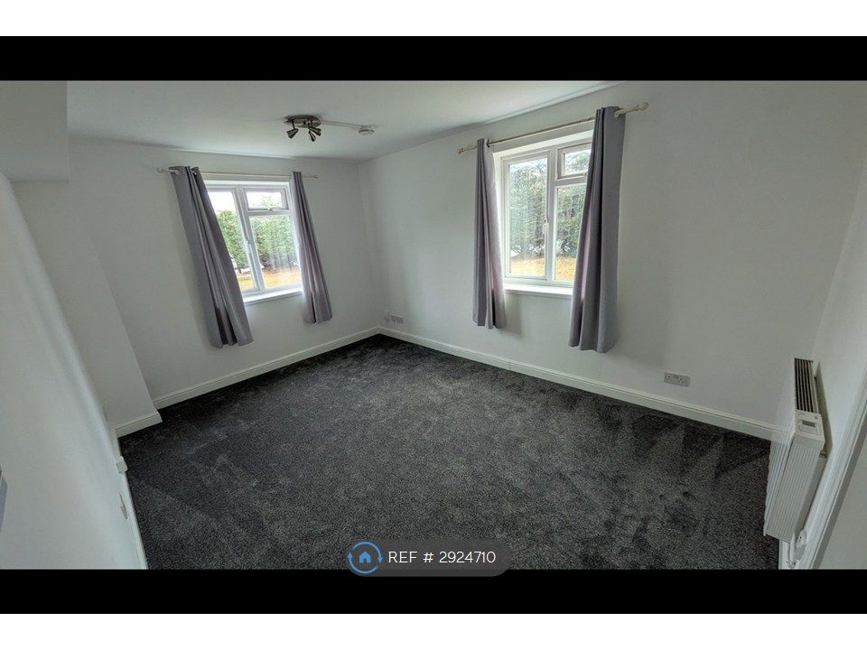 Property photo 1 of 13 Lounge / Diner