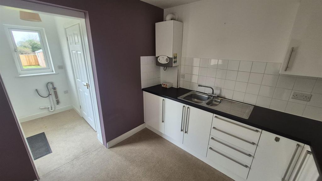 Additional image 6 of 2 bed end terrace house to rentTiers Cross, Haverfordwest SA62