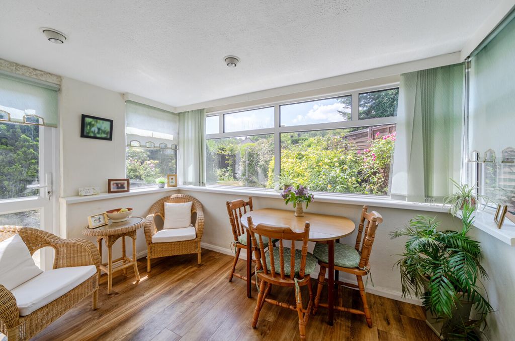 Property photo 3 of 24 1488502-22-6A57Ae...