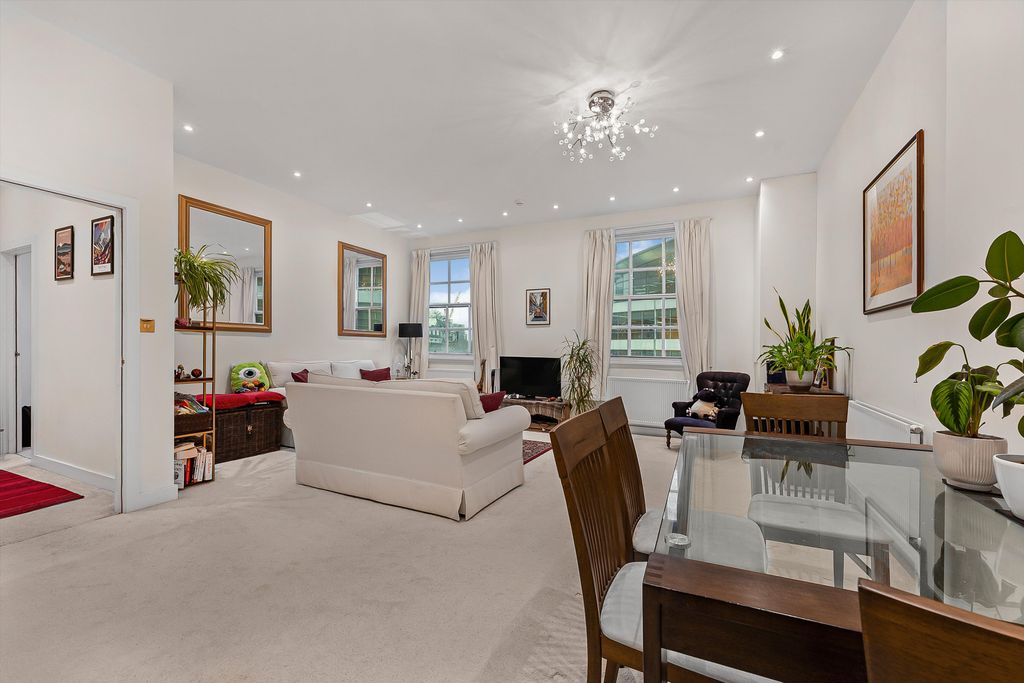 Property photo 2 of 9 Image