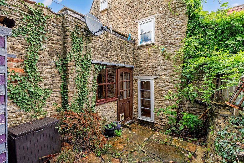Property photo 2 of 10 Rear Courtyard