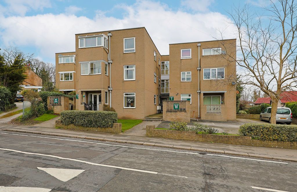 Property photo 1 of 18 Front