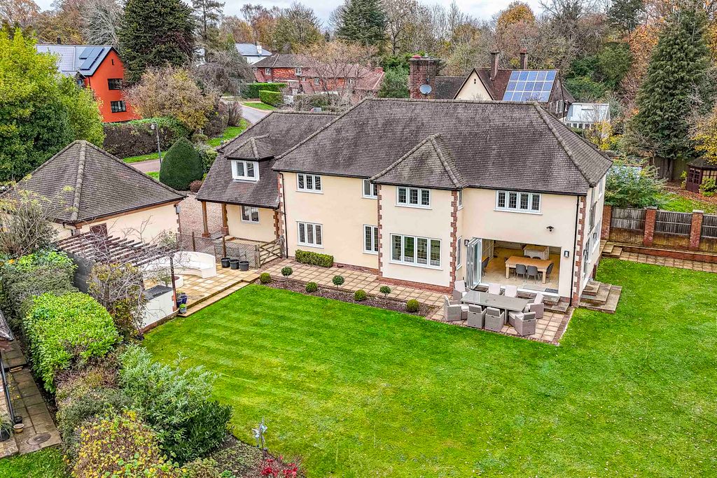 Property photo 1 of 24