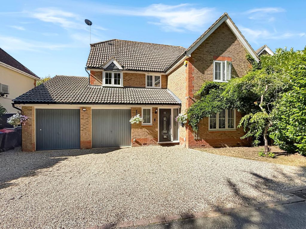 Property photo 1 of 27