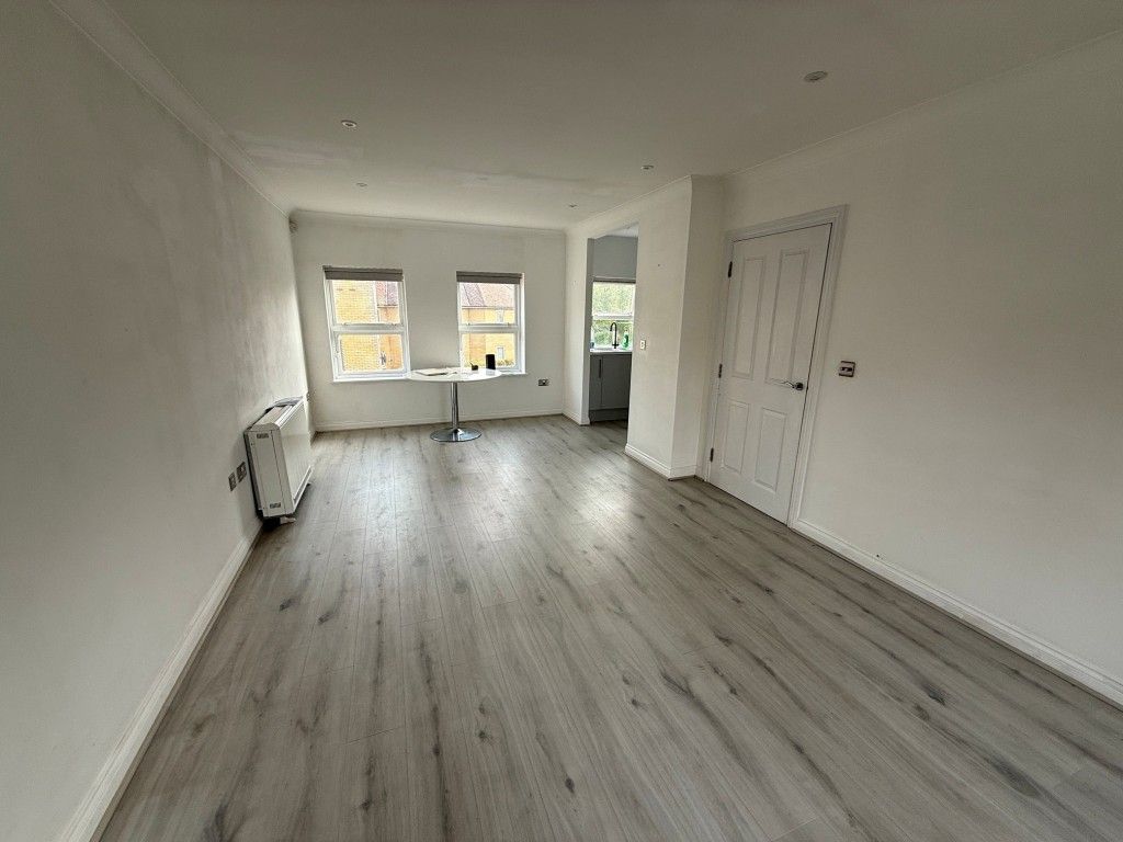 Property photo 3 of 12 Lounge Come Dining Room