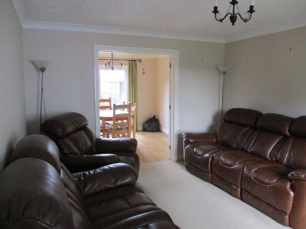Property photo 2 of 25