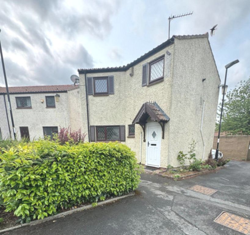 Property photo 1 of 12