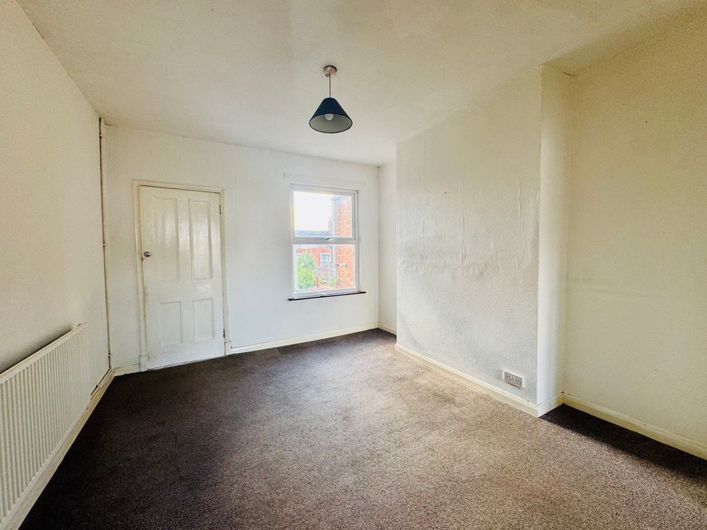 Property photo 3 of 11 Image