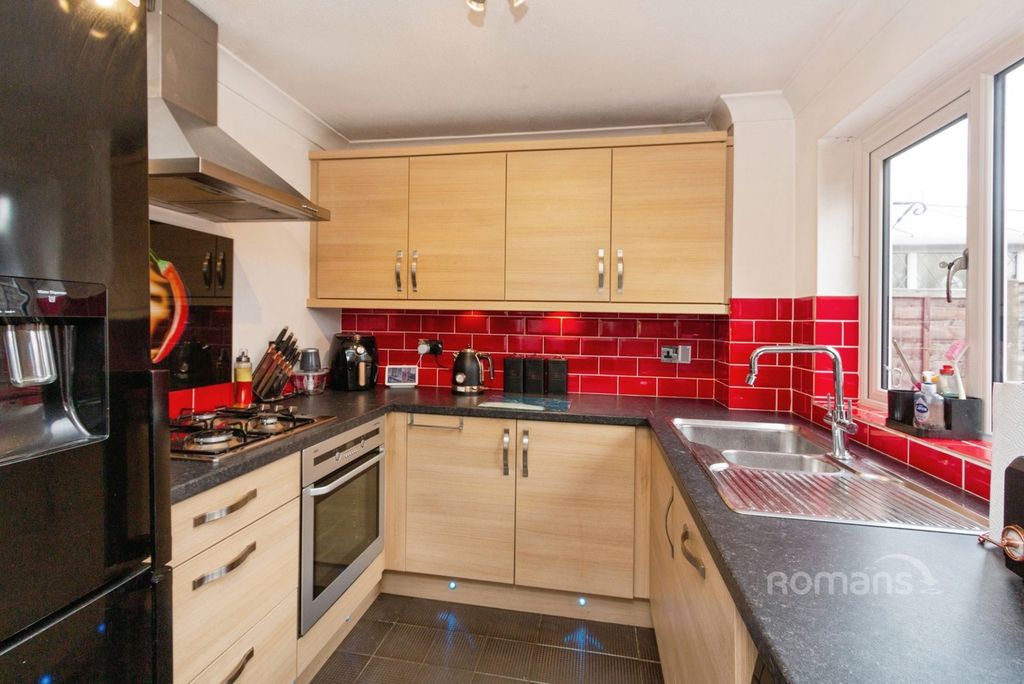 Property photo 2 of 15 Pbox-Img.Jpg