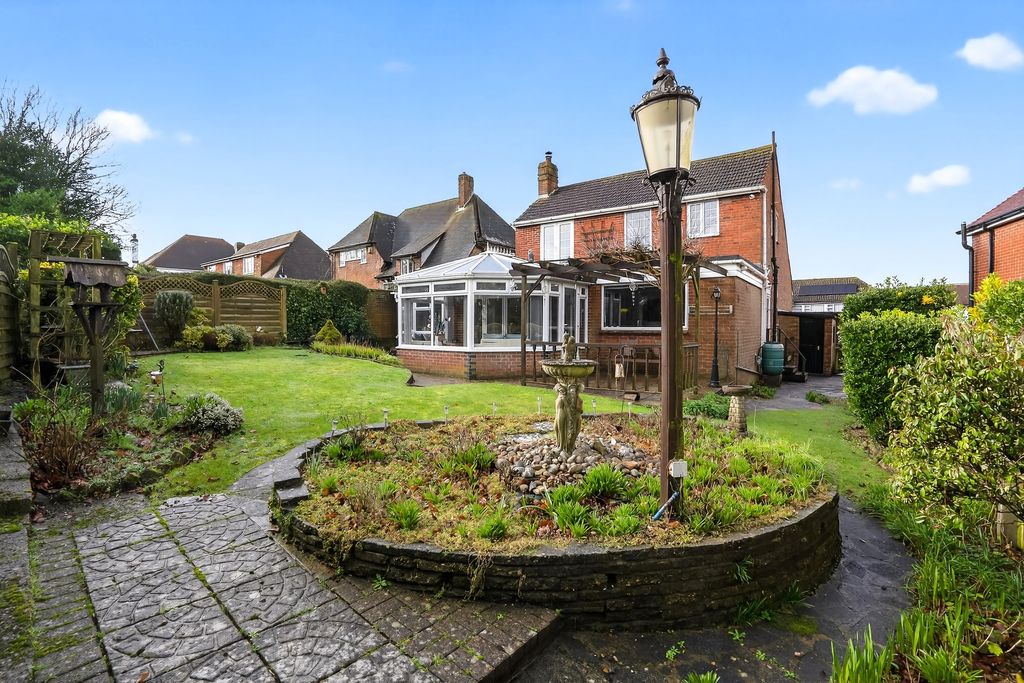 Property photo 1 of 22