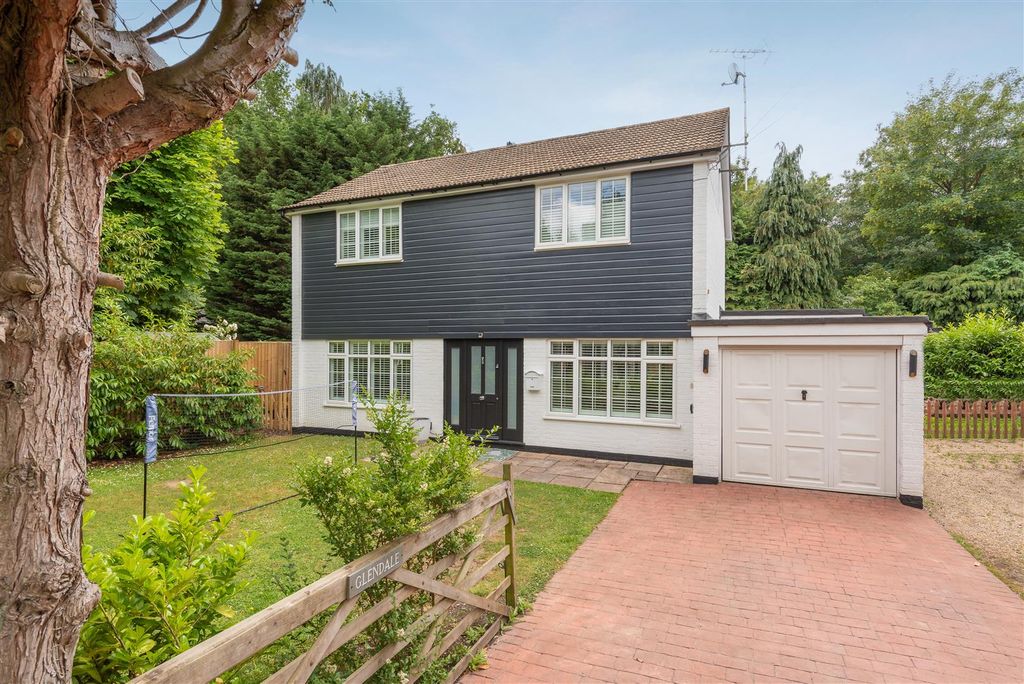 Property photo 1 of 11