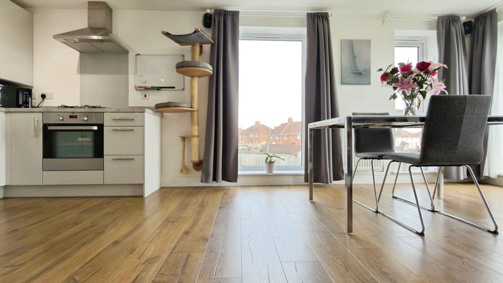 Property photo 3 of 20 Lounge/Kitchen/ Diner