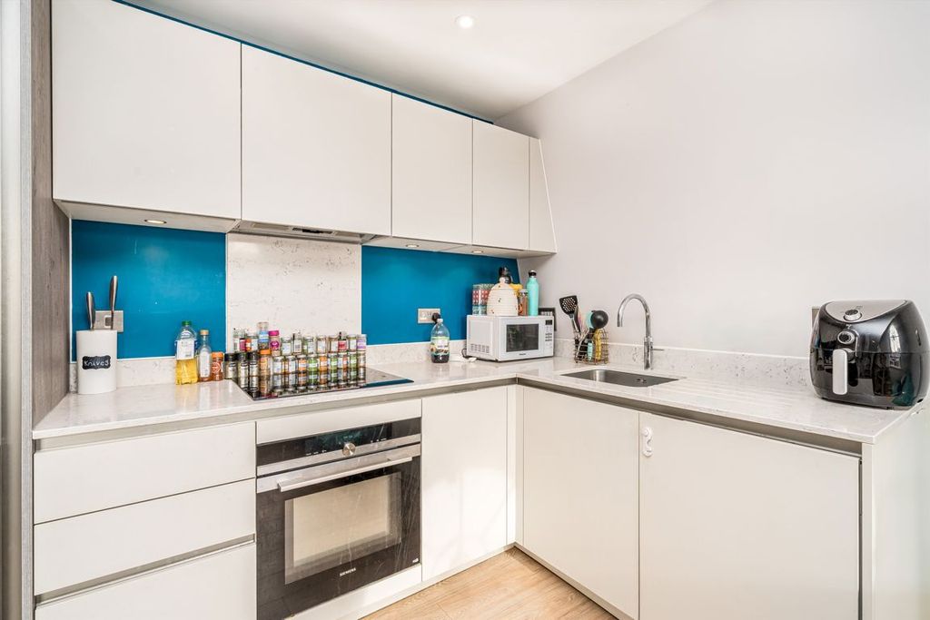 Property photo 3 of 4