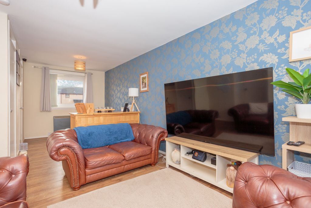 Property photo 2 of 20 Lounge/Diner