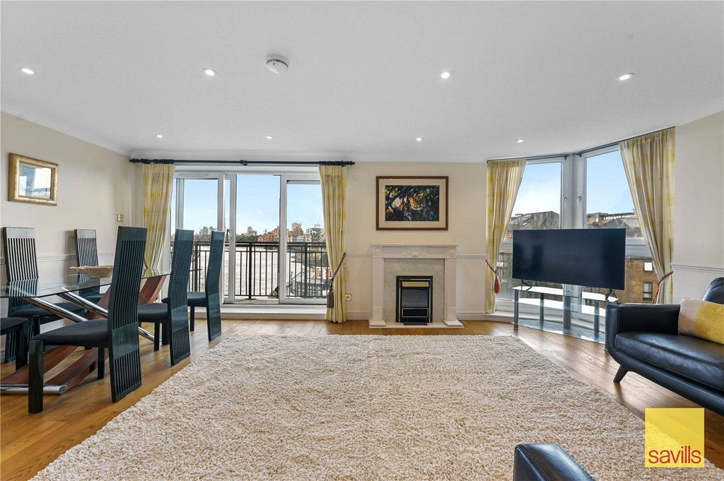 Property photo 1 of 21 Reception Room