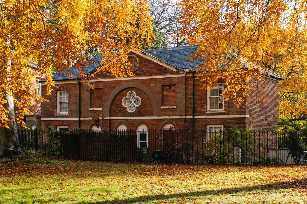 Property photo 1 of 38